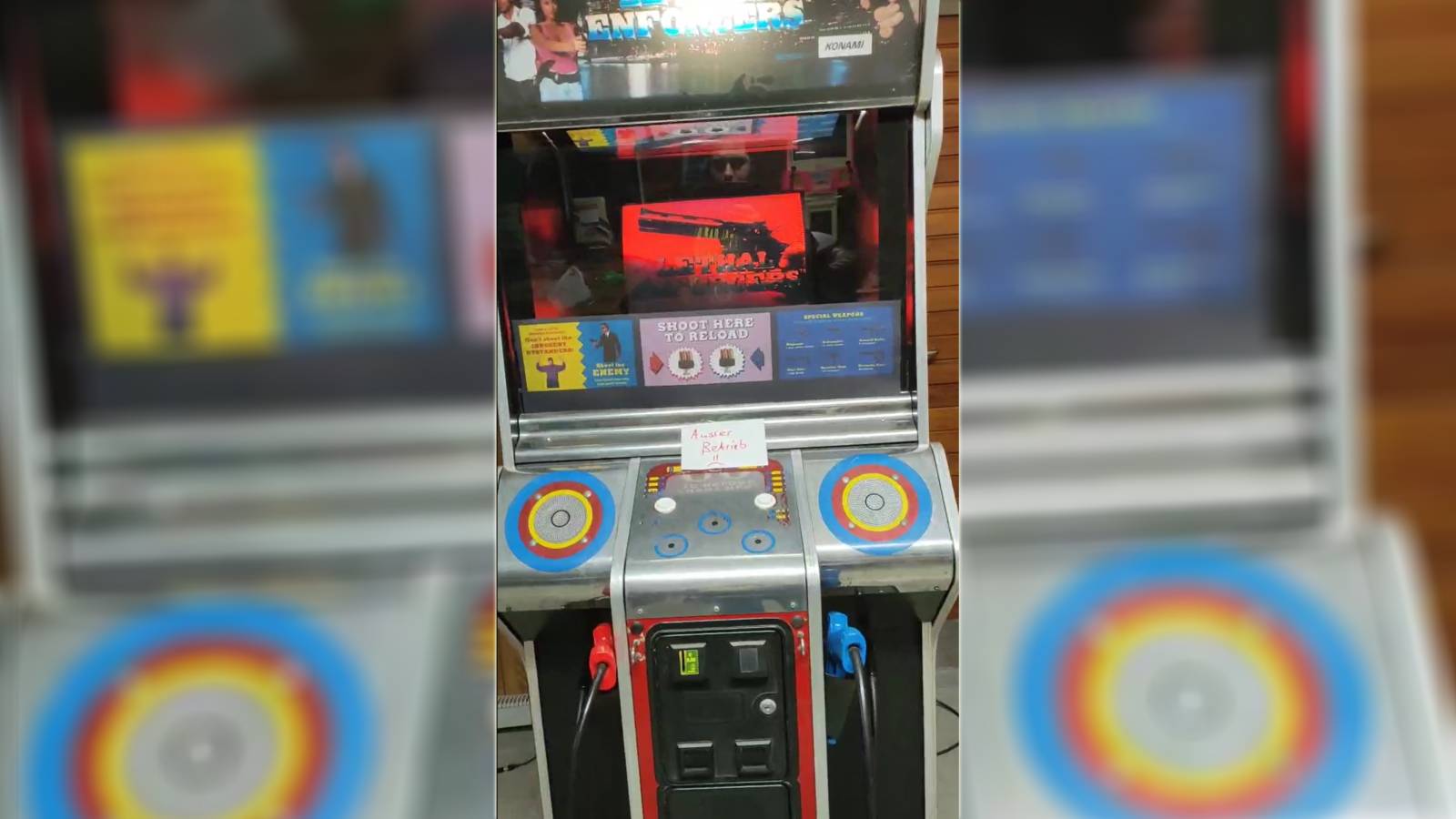 Lethal Enforcers arcade cabinet