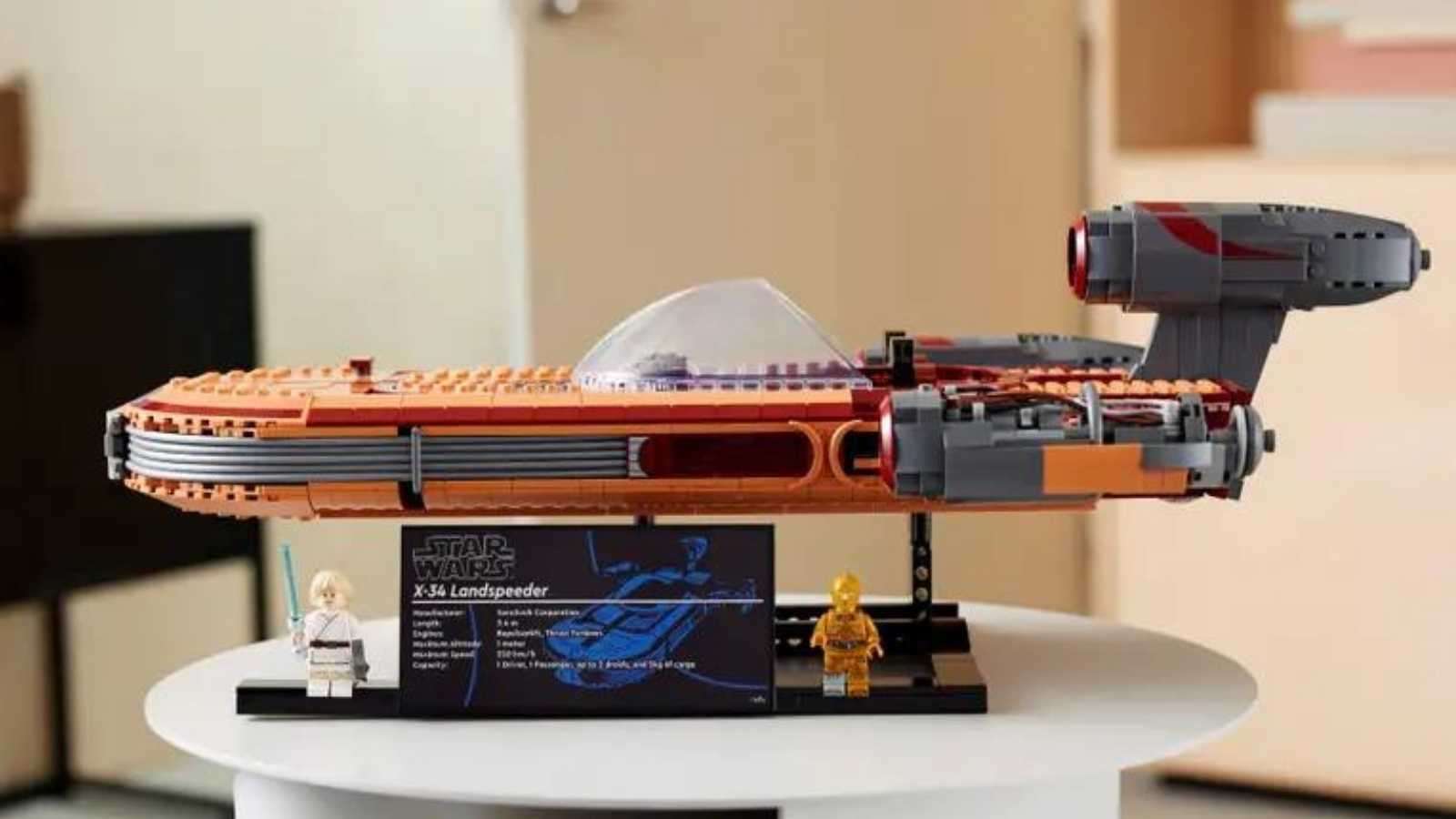 The LEGO Star Wars Luke Skywalker’s Landspeeder on display