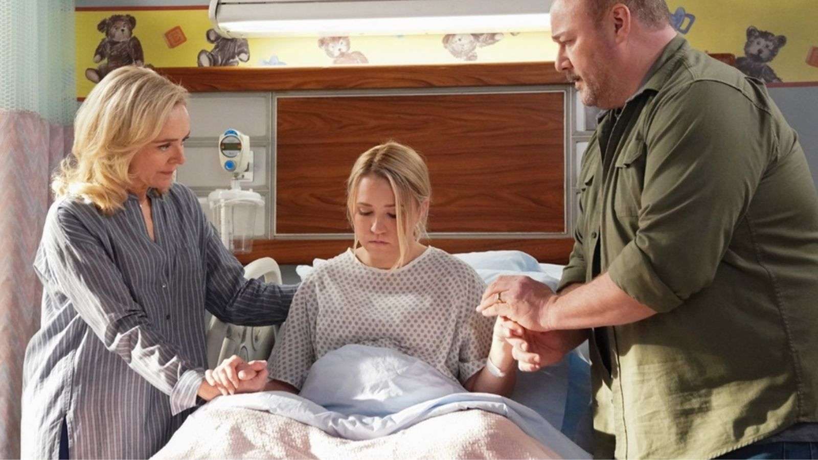 Mandy and her parents during CeeCee's birth in Young Sheldon.