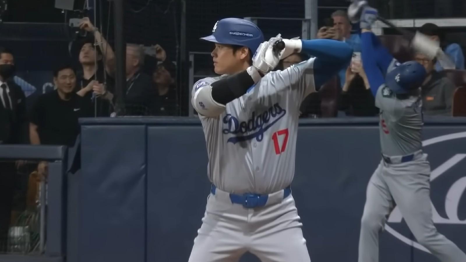 Dodgers DH Shohei Ohtani at bat
