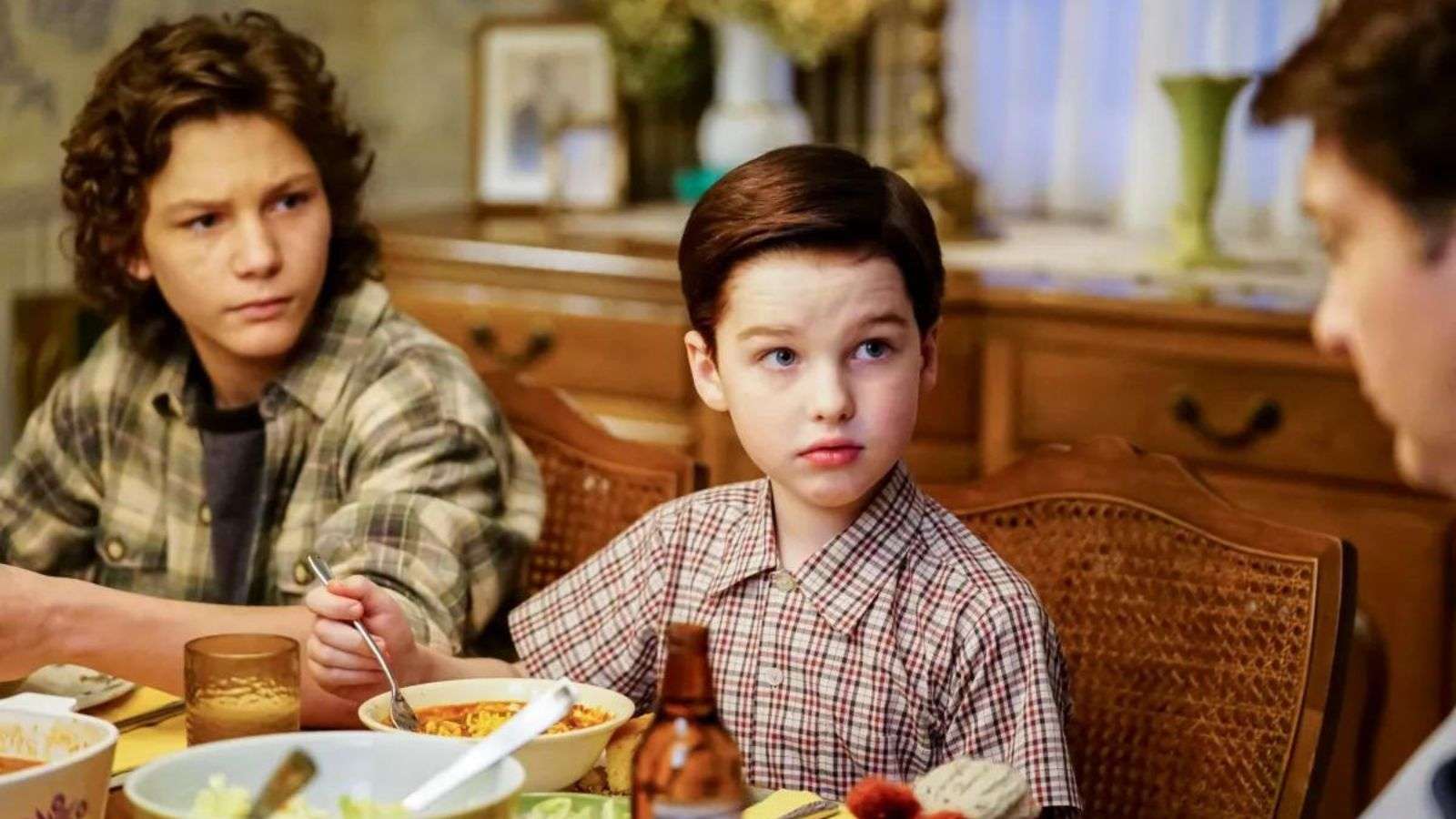 Sheldon and Georgie talk to George in Young Sheldon