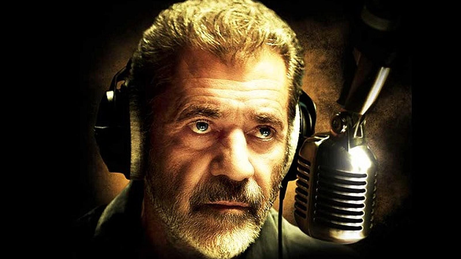 Mel Gibson on the poster for On the Line