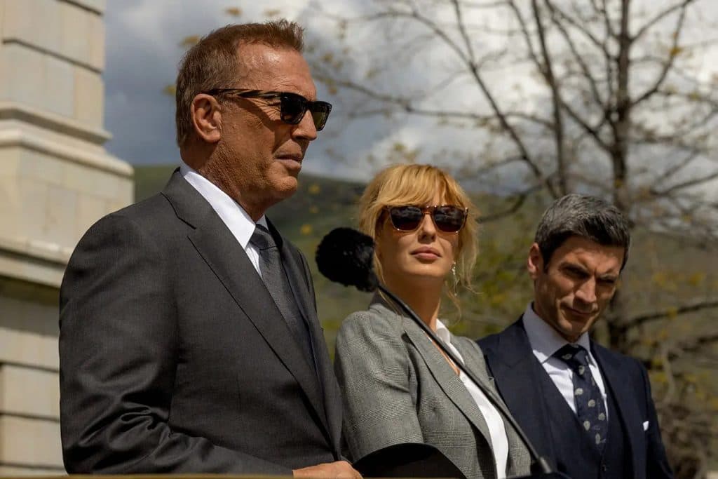 Yellowstone soundtrack: Kevin Costner, Kelly Reilly, and Wes Bentley as John Dutton, Beth Dutton, and Jamie Dutton in Yellowstone