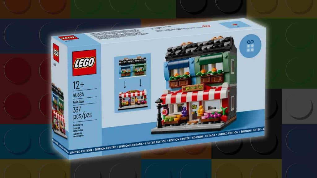 The LEGO Fruit Store gift on a LEGO background