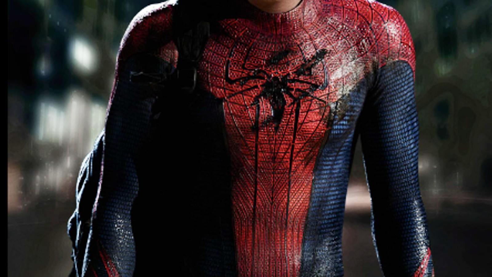 Andrew Garfield in Spider-Man suit