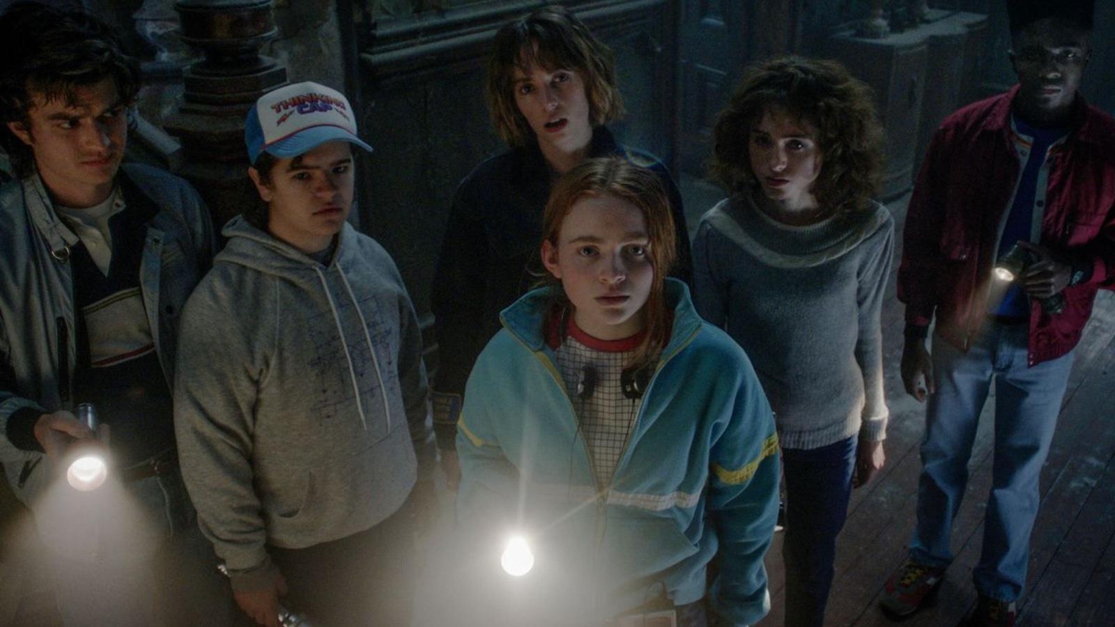 Dustin, Max and the characters in Stranger Things Season 4.