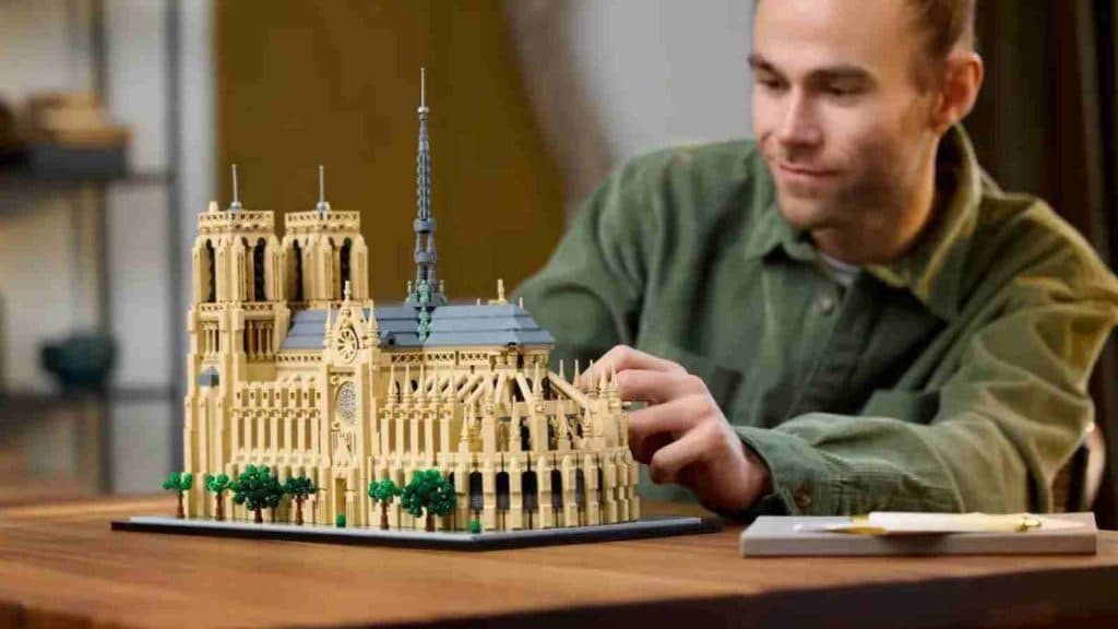 An adult with their LEGO Architecture Notre-Dame de Paris