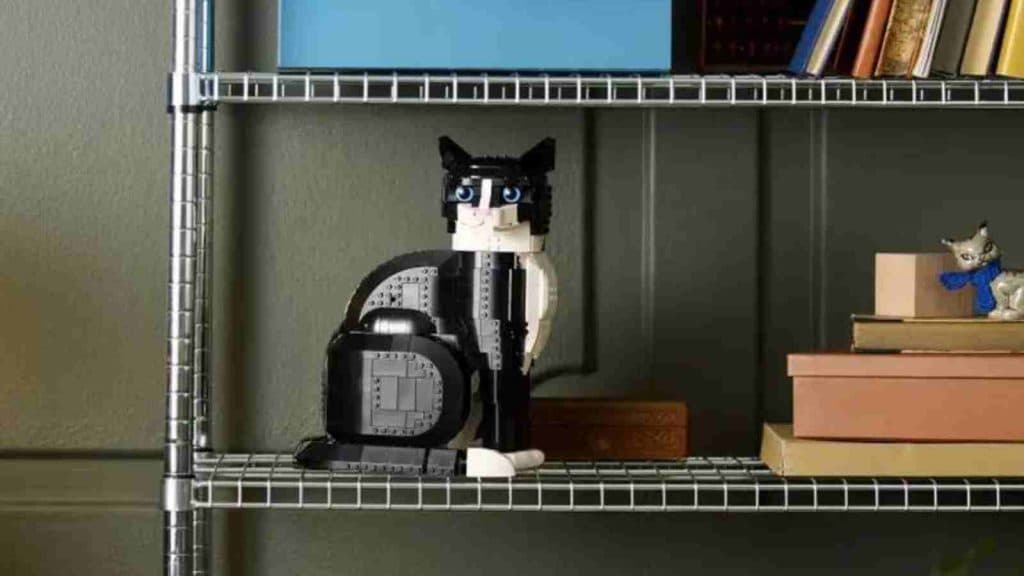 The LEGO Ideas Tuxedo Cat on display